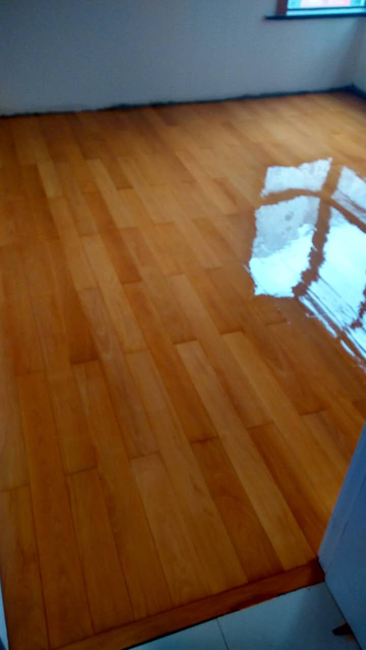 地板翻新-地板打磨-地板刷漆